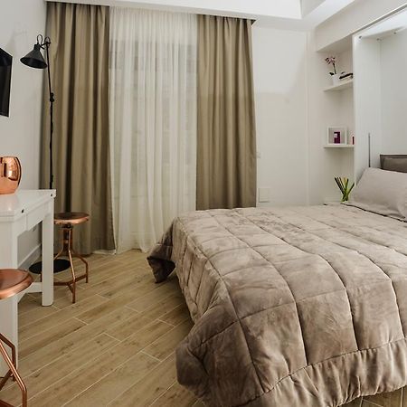 Click&Sleep Fuorigrotta Apartment เนเปิลส์ ภายนอก รูปภาพ