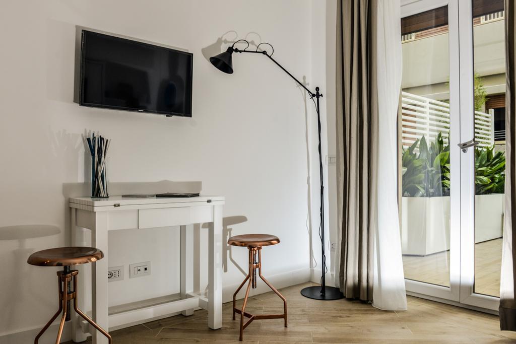 Click&Sleep Fuorigrotta Apartment เนเปิลส์ ภายนอก รูปภาพ