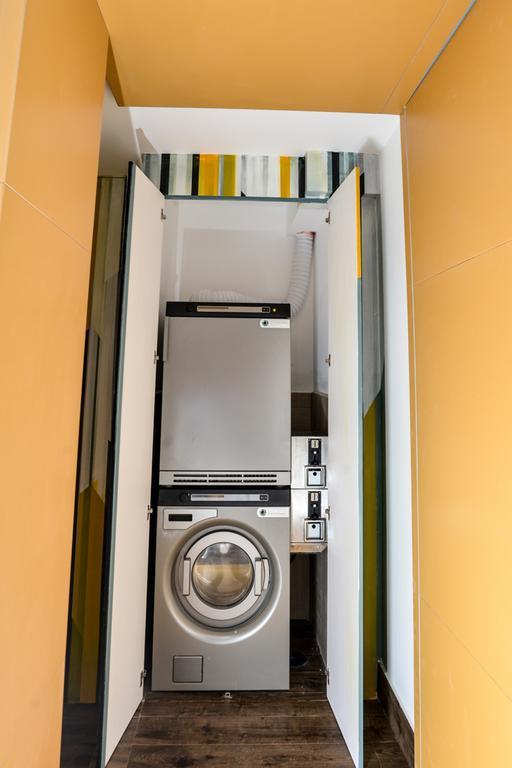 Click&Sleep Fuorigrotta Apartment เนเปิลส์ ภายนอก รูปภาพ
