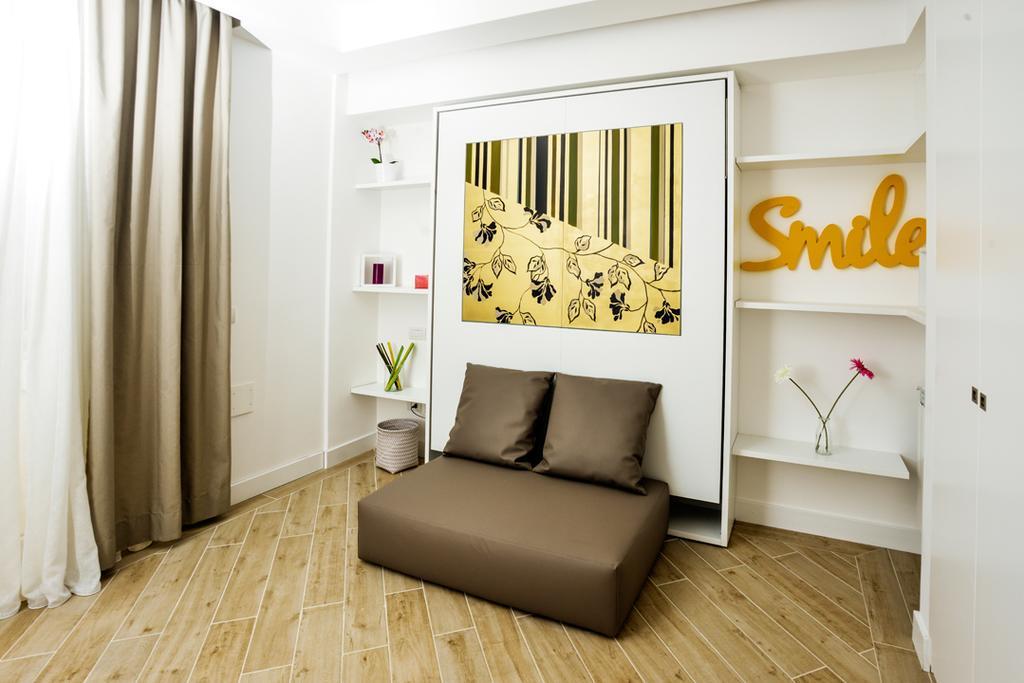 Click&Sleep Fuorigrotta Apartment เนเปิลส์ ภายนอก รูปภาพ
